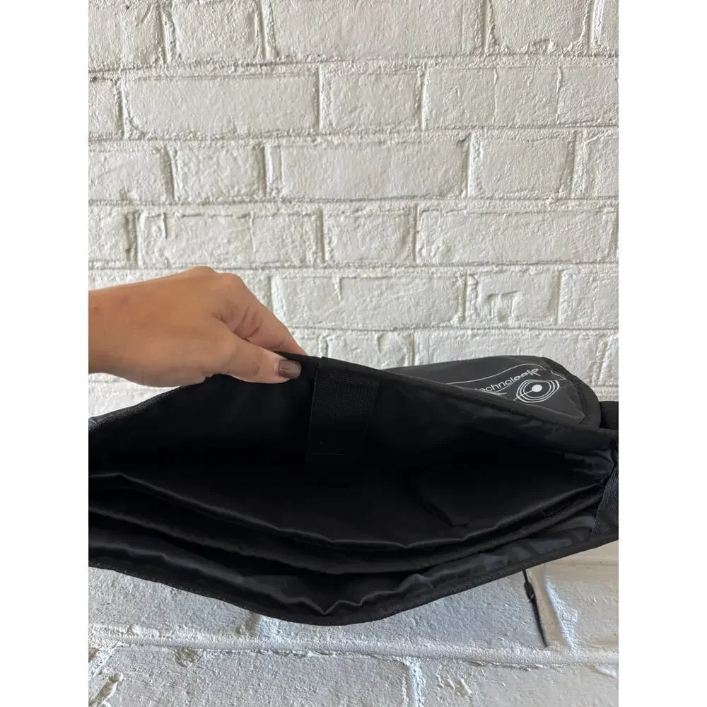 OGIO Technologio RS.655 Black Laptop Messenger Bag